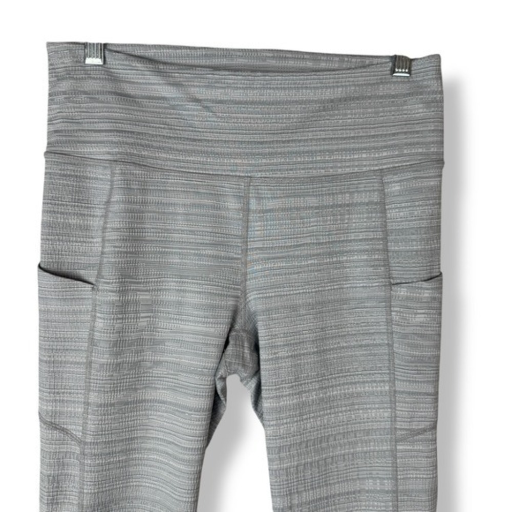 Athleta Chat To Town Gray Capri Leggings Womens Size‎ Medium Athleisure Sporty - Picture 5 of 11